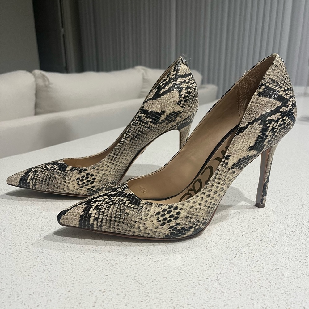 SAM EDELMAN heels